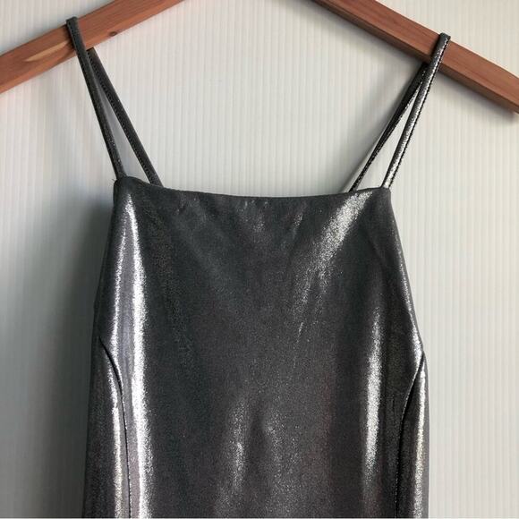🆕 About Us silver Darlah dress NWT cross cross tie back low back ruffle hem - Picture 9 of 13